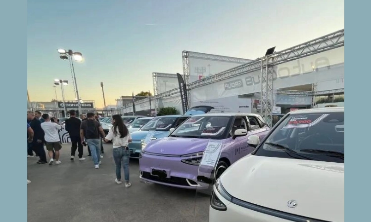 Vendite e reputazione consolidate: Dongfeng presenta la sua gamma completa di modelli al Levante Expo in Italia.
